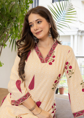 KJFAB Women Kurta Pant Set