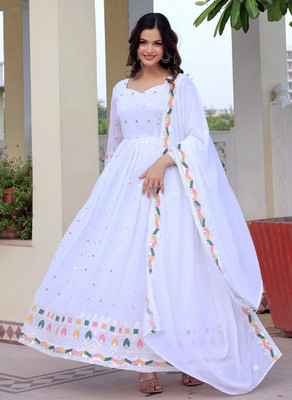 INUNIVERSE Women Kurta Churidar Dupatta Set