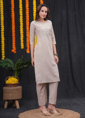HUJUM Women Embroidered Straight Kurta(Beige)