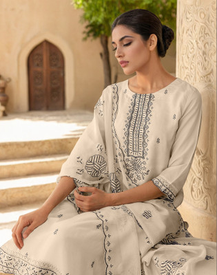Skylee Women Kurta Pant Dupatta Set
