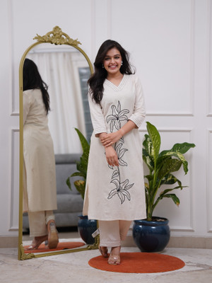ELEPANTS Women Kurti Pyjama Set