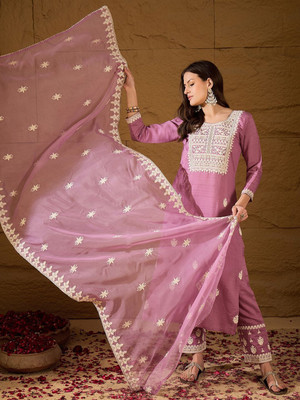 House of Pataudi Women Kurta Pant Dupatta Set