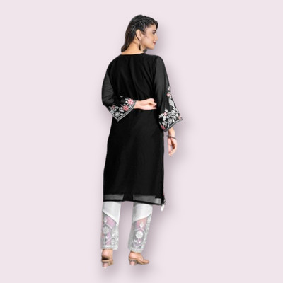 The Snizvi Women Kurti Pyjama Set