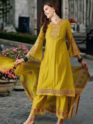 Moda Rapido Women Kurta Pant Dupatta Set