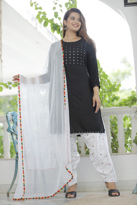 KRAFTTALESINDIA Embellished Kurta, Patiala & Dupatta Set