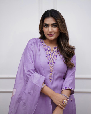 Dwarros Embellished Kurta, Trouser/Pant & Dupatta Set