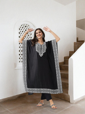 Ishin Women Kurta Pant Set