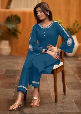 NORGEM OF STREAM Women Kurti Pant Set