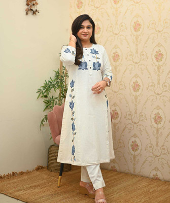 WGC Women Kurti Pant Set