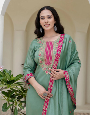 Skylee Women Kurta Pant Dupatta Set