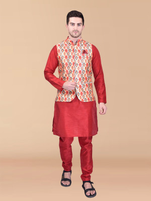 Svatantra Men Kurta Pyjama Ethnic Jacket Set