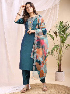SILVER RABBIT Women Kurti Pant Dupatta Set