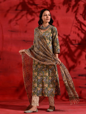 BLUMAIRE Women Kurti Pant Dupatta Set