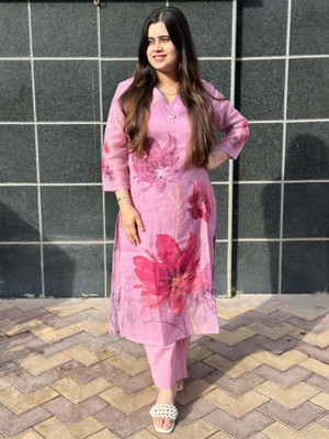 Gosriki Women Kurta Pant Set