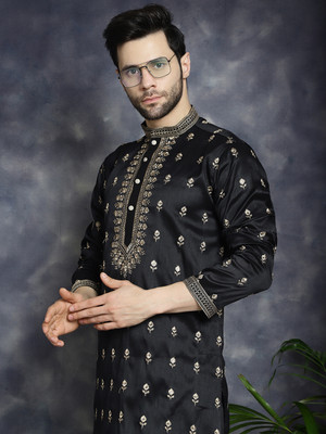Jompers Men Embroidered Straight Kurta(Black)