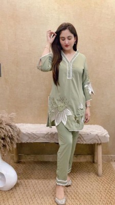 KARMA OUTFIT Women Kurta Pant Set