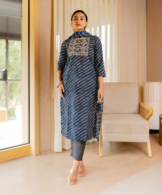 MIRCHI FASHION Women Kurta Pant Dupatta Set