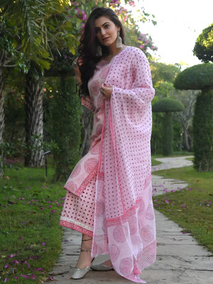 1 Stop Fashion Women Kurta Pant Dupatta Set