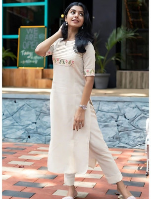 Aarohi Women Kurti Pant Set