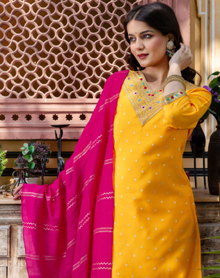 Skylee Women Kurta Pant Dupatta Set