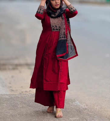 Gosriki Women Kurta Pant Dupatta Set