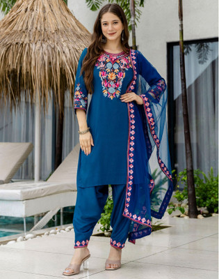 Skylee Women Kurta Pant Dupatta Set
