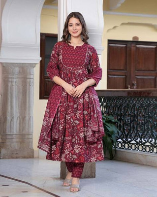 SUJAMICREATION Women Kurti Pant Dupatta Set