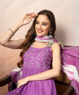 Stylum Women Kurta Dupatta Set