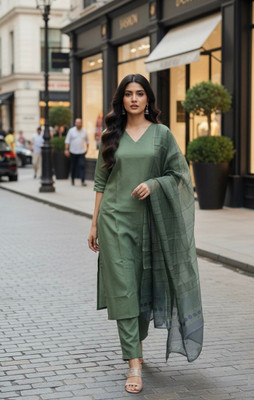 New Ethnic 4 You Women Kurti Pant Dupatta Set