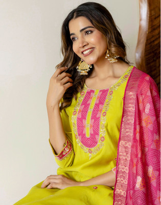 Skylee Women Kurta Pant Dupatta Set