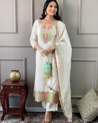 Fabricfantacia Women Embroidered Straight Kurta(White)