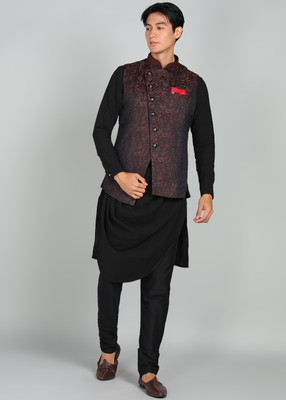 MANYAVAR Men Kurta Pyjama Ethnic Jacket Set
