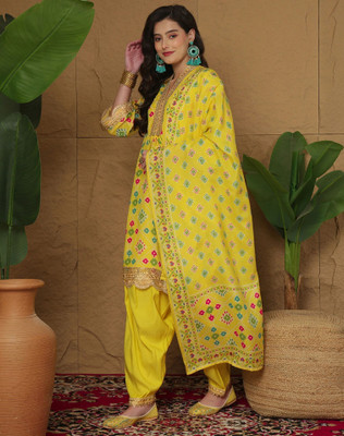 Skylee Women Kurta Patiala Dupatta Set