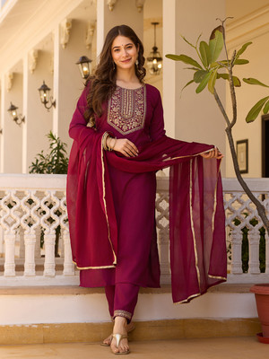 SAREEKART FAB Embellished Kurta, Trouser/Pant & Dupatta Set