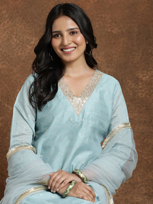 AVANSHEE Women Kurta Pant Dupatta Set