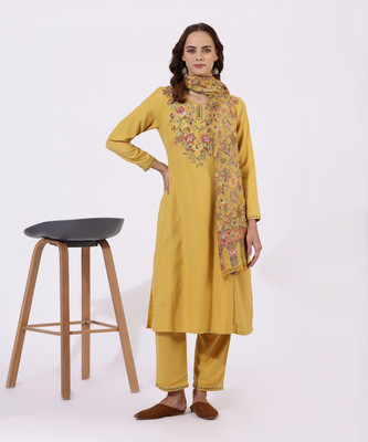 W Women Kurta Pant Dupatta Set