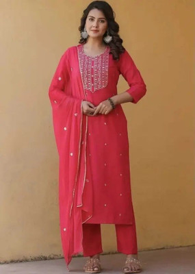 MAITRISHAKTI Women Kurti Pant Dupatta Set