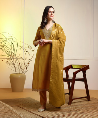 New Ethnic 4 You Women Kurti Pant Dupatta Set