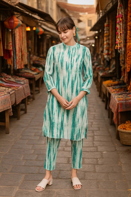 Priyashi Women Kurti Pant Set