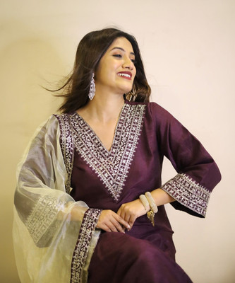 Skylee Women Kurta Pant Dupatta Set