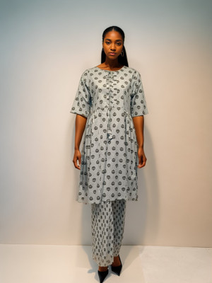 LA KASHA Women Kurti Pant Set