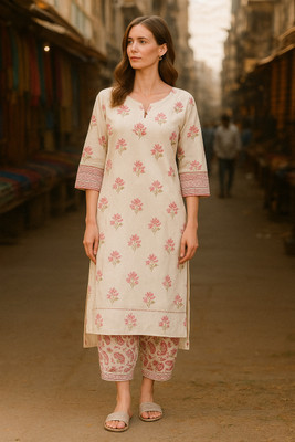 LOOKMARK Women Kurti Pant Set