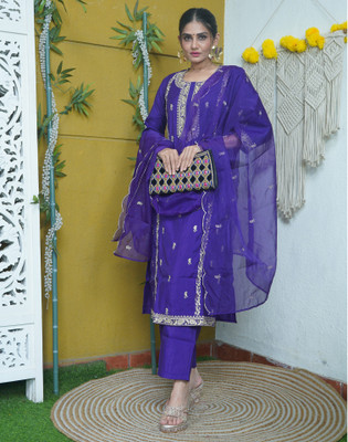Skylee Women Kurta Pant Dupatta Set