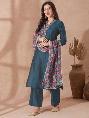Globus Women Kurta Pant Dupatta Set