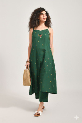 MEERABELLA Women Ethnic Top Pant Set