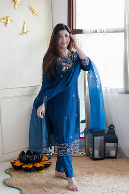 CLOTHCLICK Embroidered Kurta, Churidar & Dupatta Set