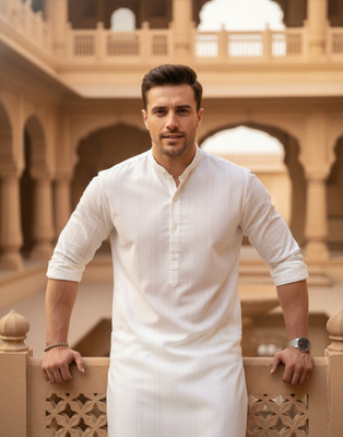 wabastacloset Men Striped Straight Kurta(White)