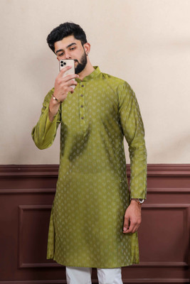 Koshin Men Kurta Pyjama Set