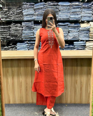 Rashika creation Women Kurti Pant Set