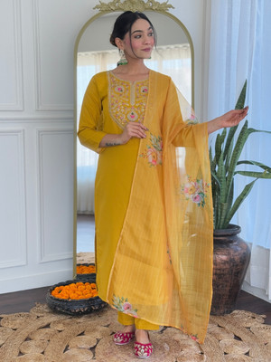 kiwastudio Embroidered Kurta, Trouser/Pant & Dupatta Set